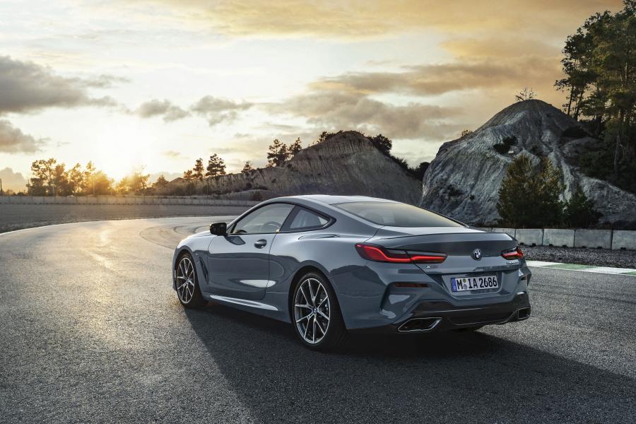  BMW M850i xDrive (G15) 2018 года  (WW) (фото 10 из 88)